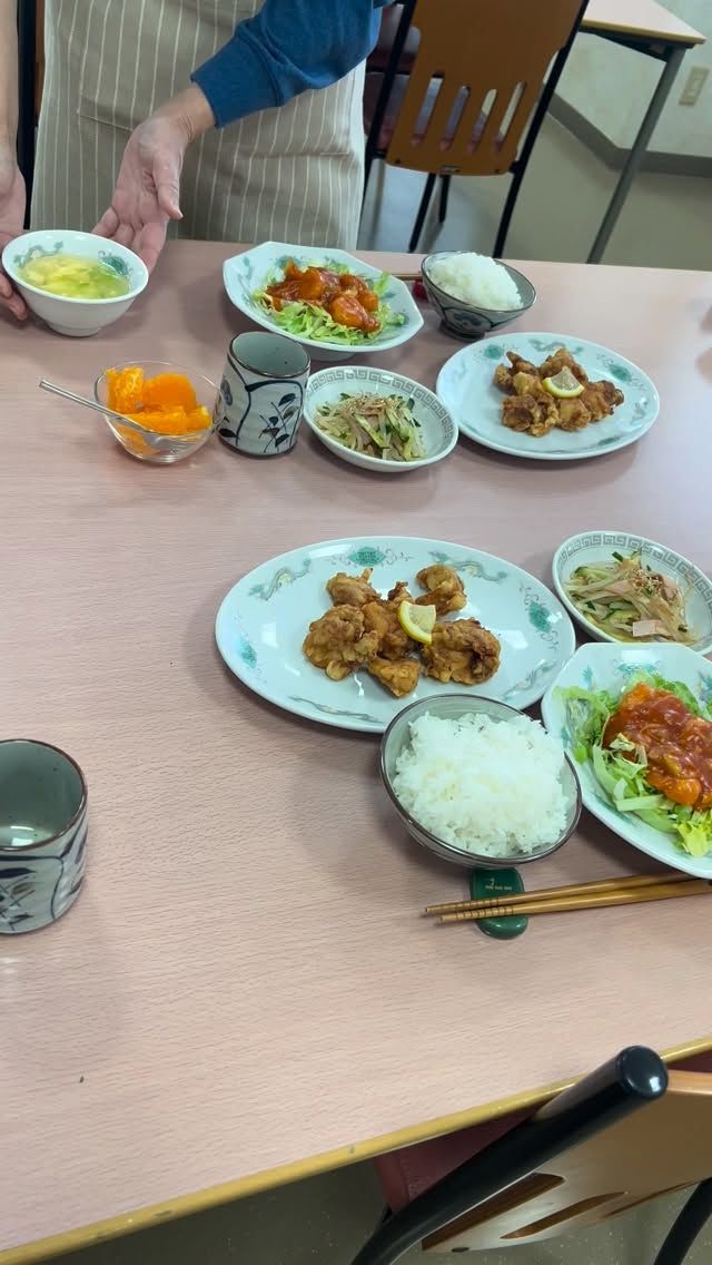 フジグランレッスンでしたー😃

こちらのレッスンも大人数になってきて

みんなでワイワイお料理を作っていますよ

今回は中華でした✨

ありがとうございました😃

#料理教室
#愛媛県松山市
#カルチャースクール 
#ひとみ食堂