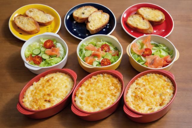 ある日の夜ご飯

うちの子どもは

グラタンが好き😊

#おうちごはん